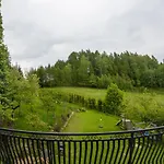 Zakatek Sloneczny Pod Barania Gora Kamesznica